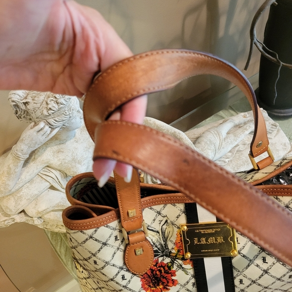 L.A.M.B. by Gwen Stefani Marigold Bag #365 - Picture 6 of 16